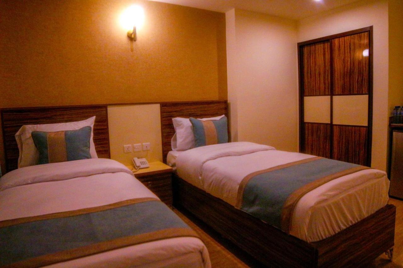 ِafnan Hotel Aqaba Esterno foto