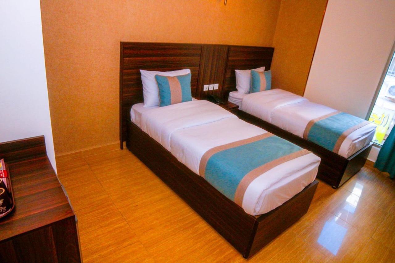 ِafnan Hotel Aqaba Esterno foto